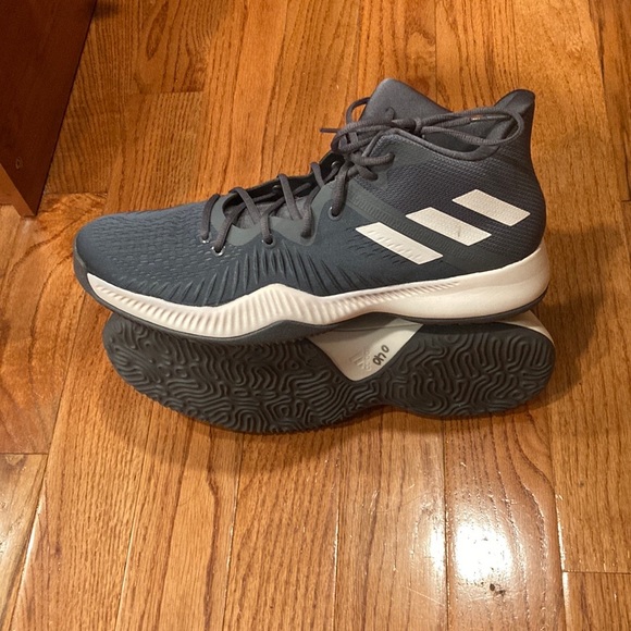 Adidas “mad bounce” size 15 - Picture 5 of 5